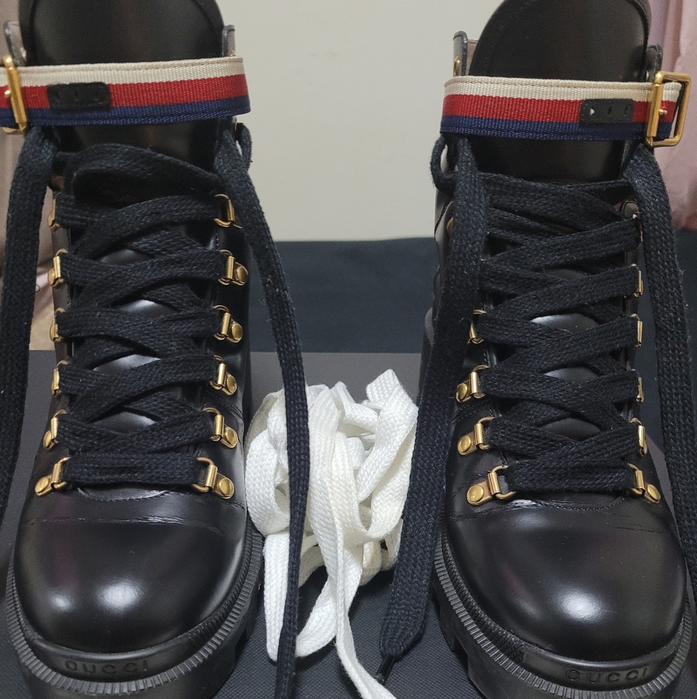 SOLD ON ANOTHER SITE Gucci Magnum Combat boots
